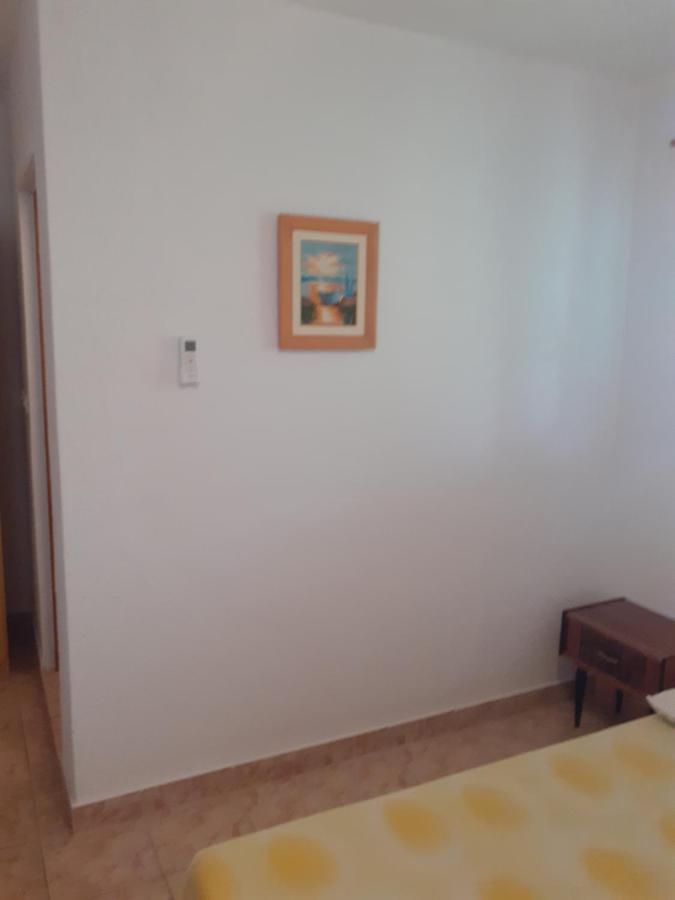 Apartments Mara Bela Karlobag Luaran gambar
