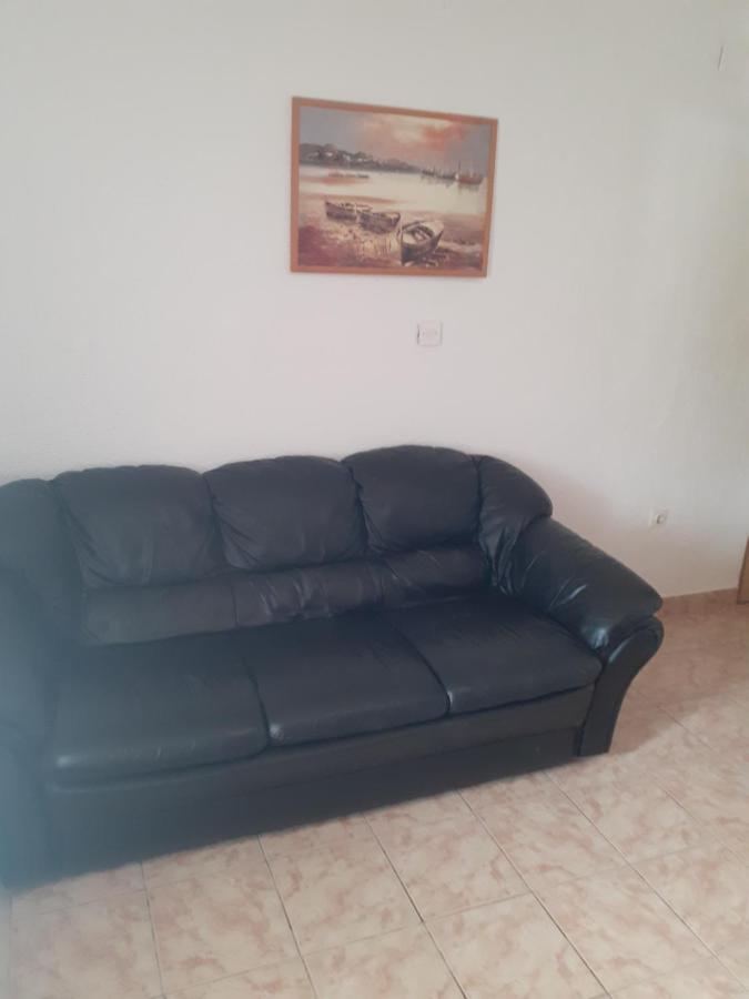 Apartments Mara Bela Karlobag Luaran gambar