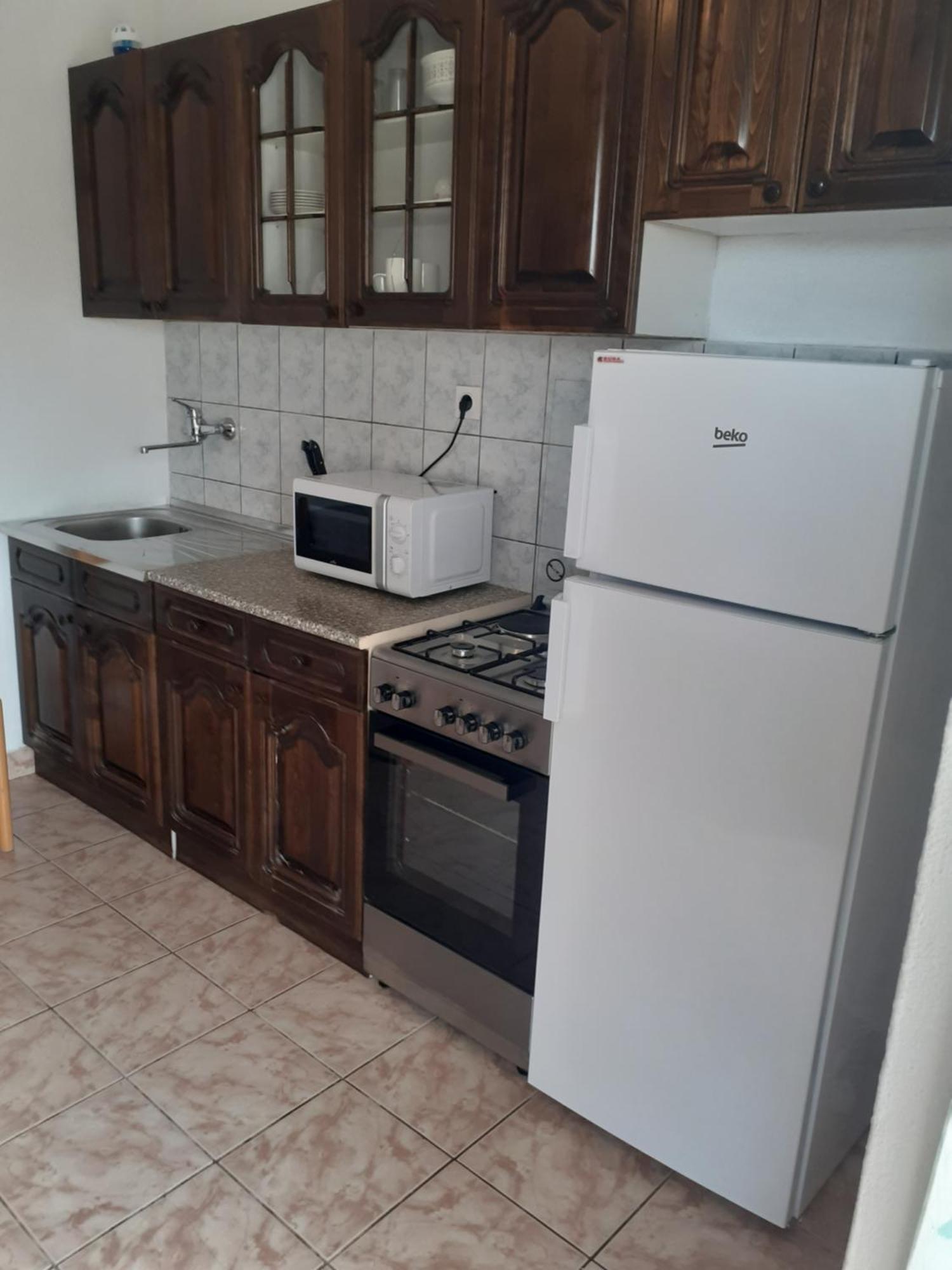 Apartments Mara Bela Karlobag Bilik gambar
