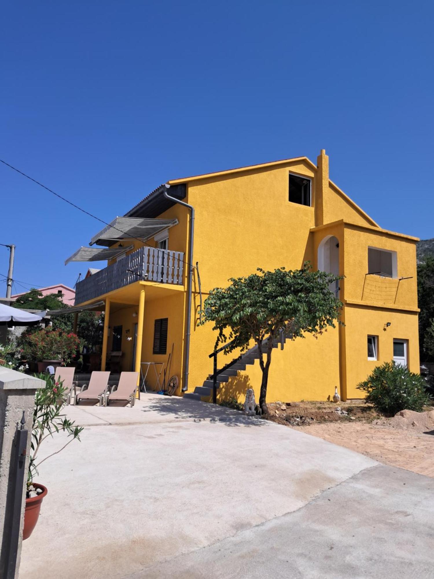 Apartments Mara Bela Karlobag Luaran gambar