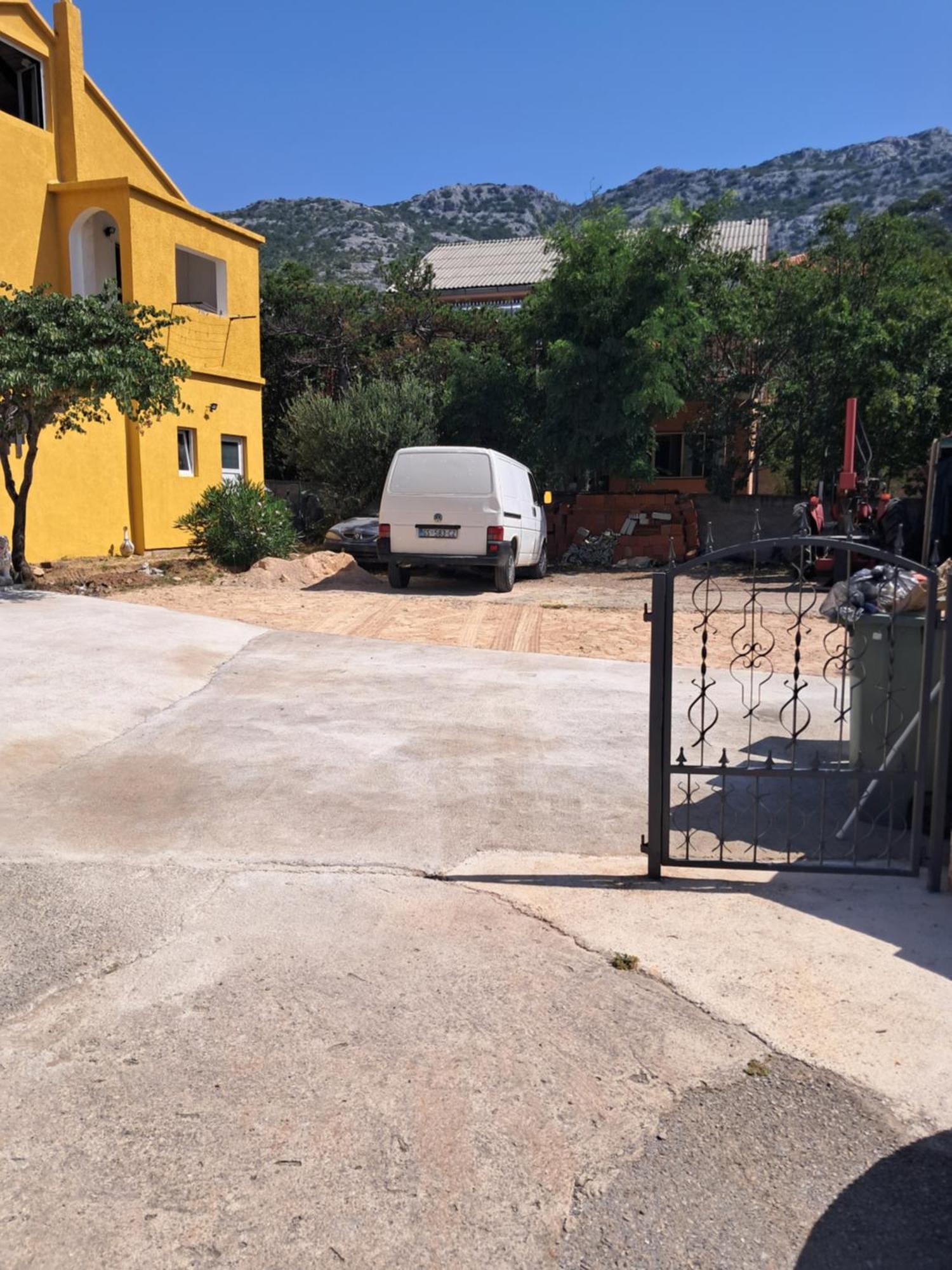 Apartments Mara Bela Karlobag Luaran gambar
