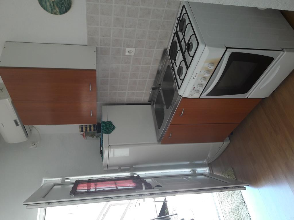 Apartments Mara Bela Karlobag Luaran gambar